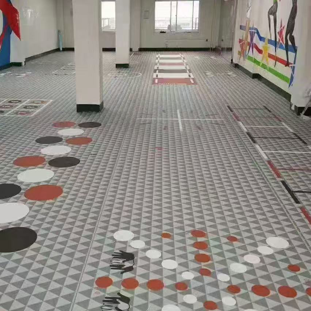 Напольное покрытие из ПВХ для спортзала на заказ