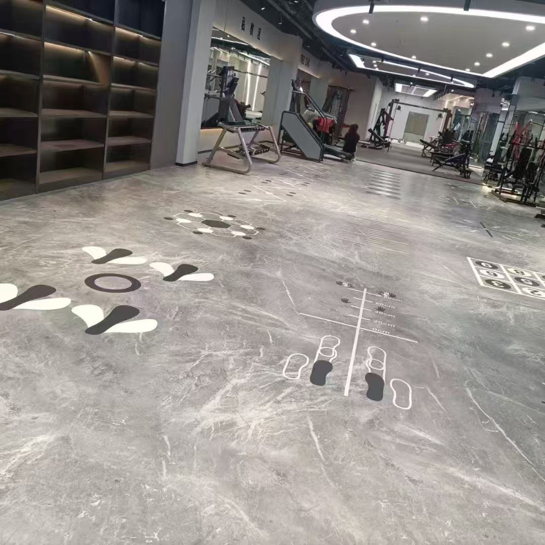 Напольное покрытие из ПВХ для спортзала на заказ